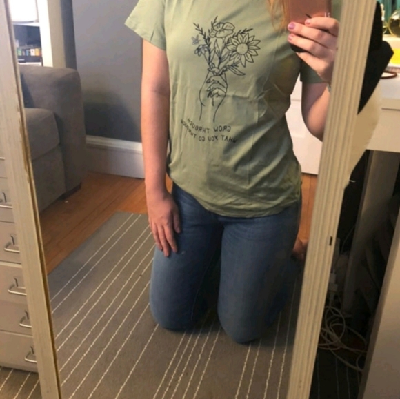 Slogan Tshirt - Picture 2 of 2